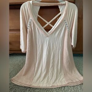 POL CRISS CROSS STUDDED